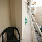 White Cozy Lejlighed
